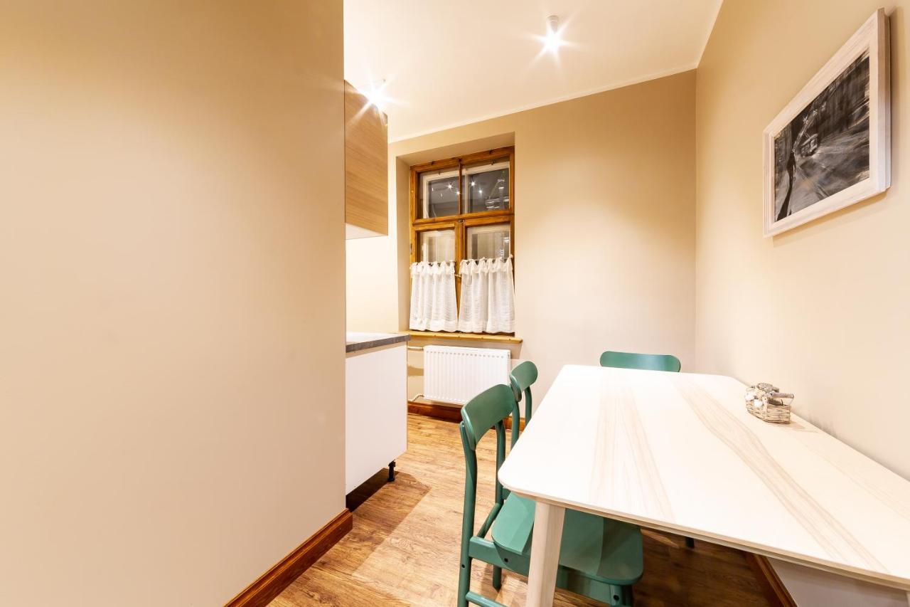 Gourmet Storie'S Ap 68Sqm Renovated Free Parking Apartment Riga Exterior photo